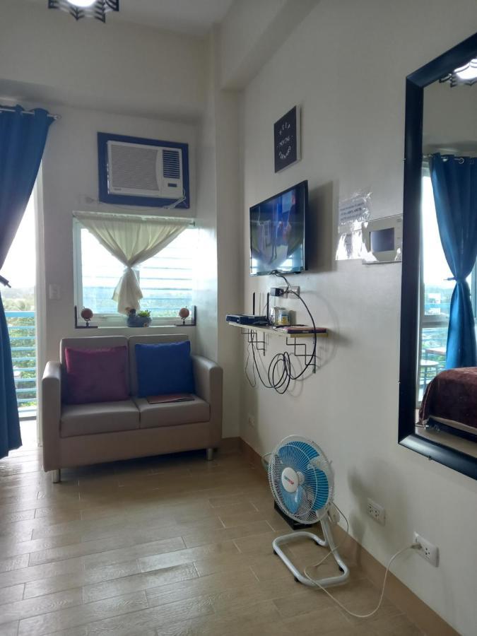 Studio Unit, Homely Condo At One Madison Place Near Iloilo Business Park Ph. 외부 사진